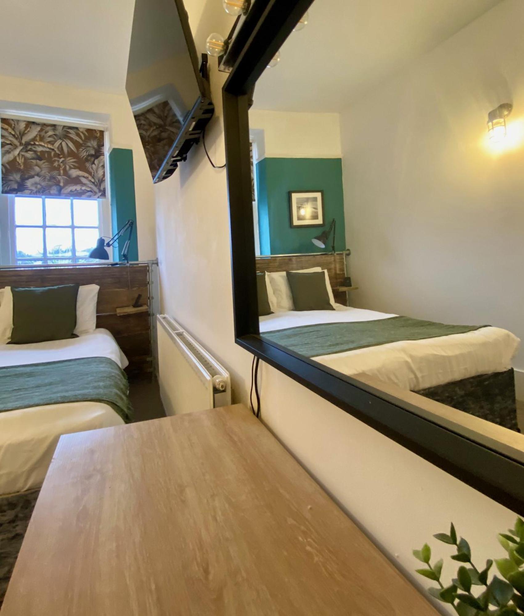 The Admiral * Brighton